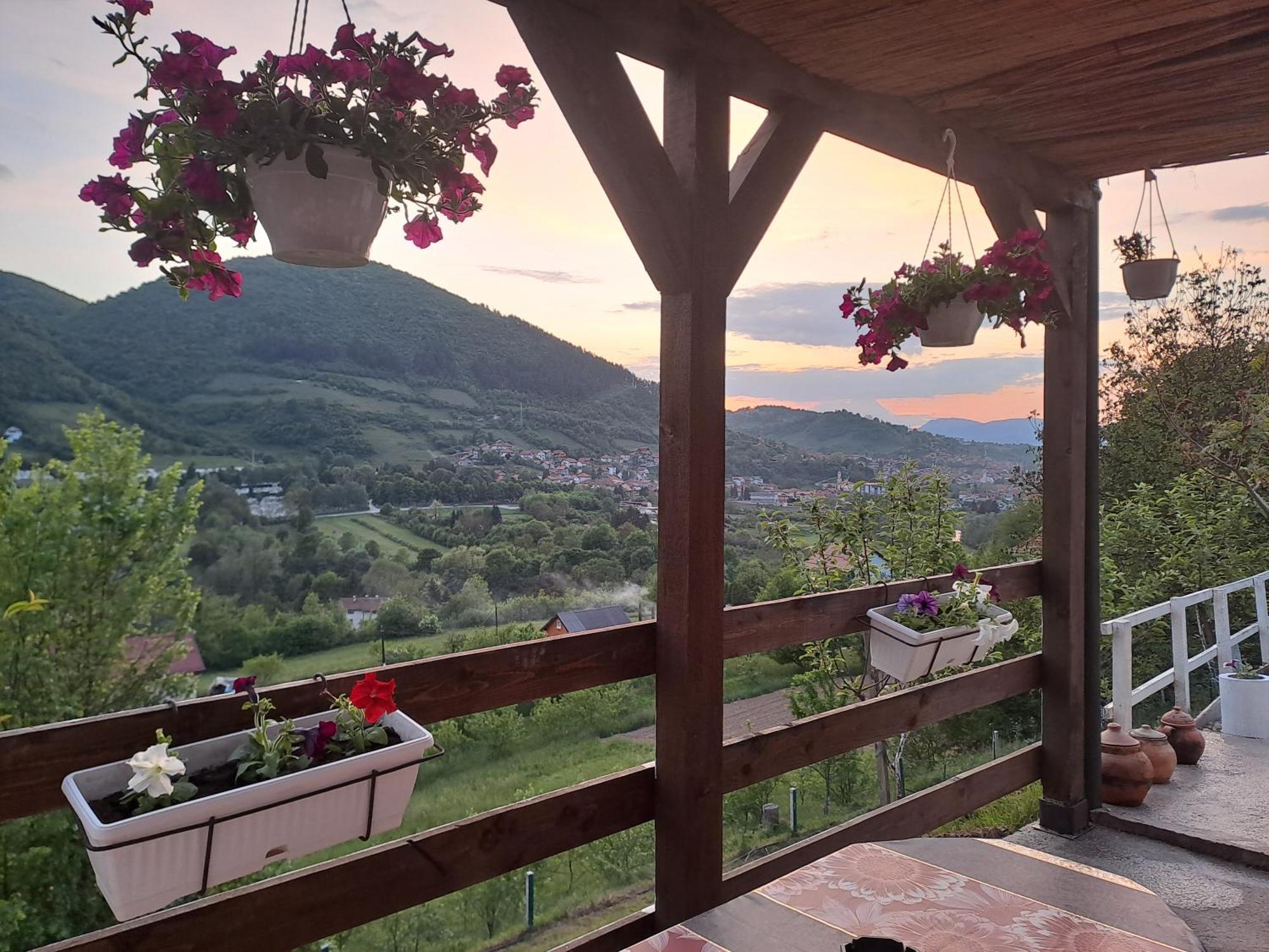 Natural House Visoko Rum bild