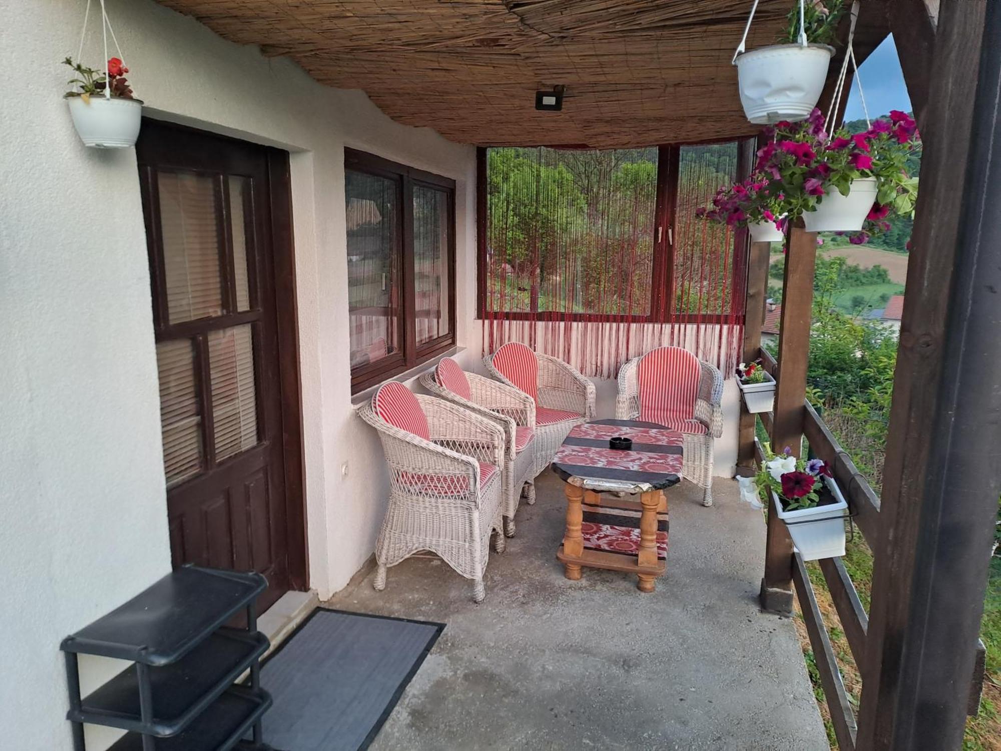 Natural House Visoko Rum bild